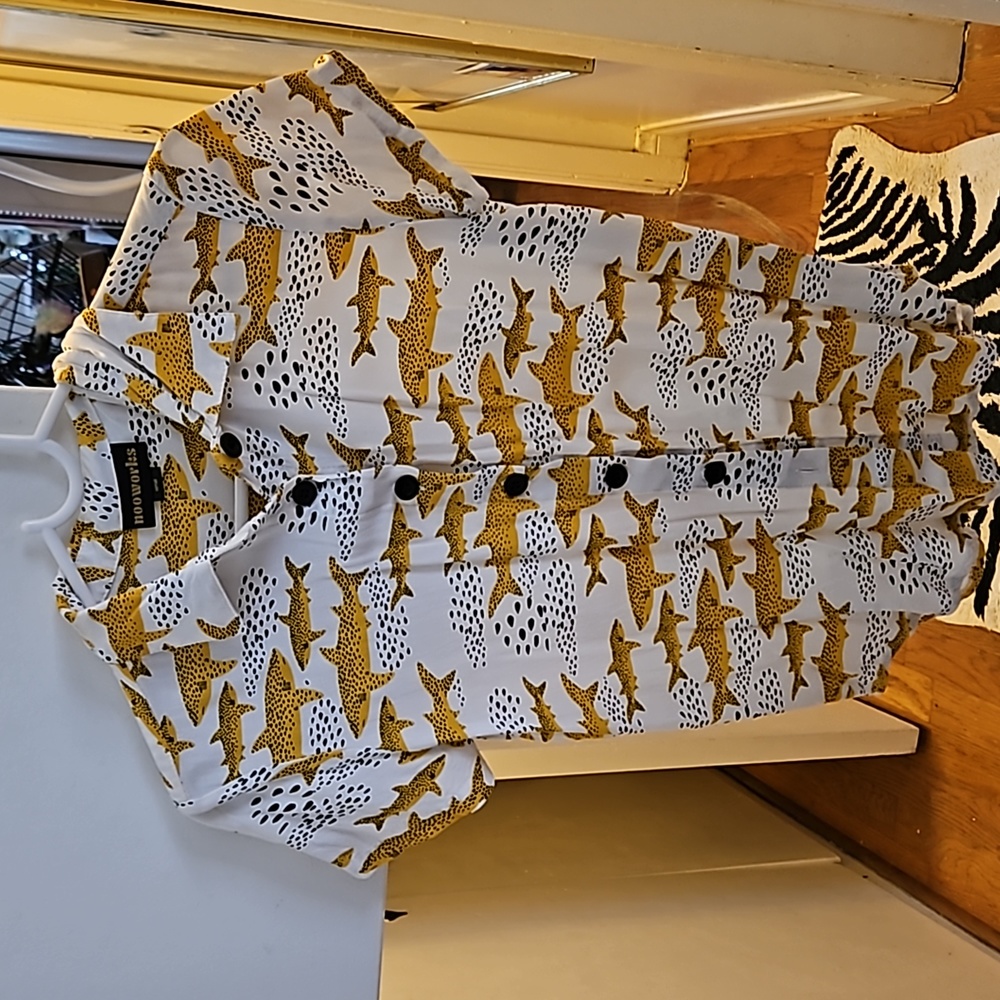 Nooworks Sharks Joyce Button Down size xs